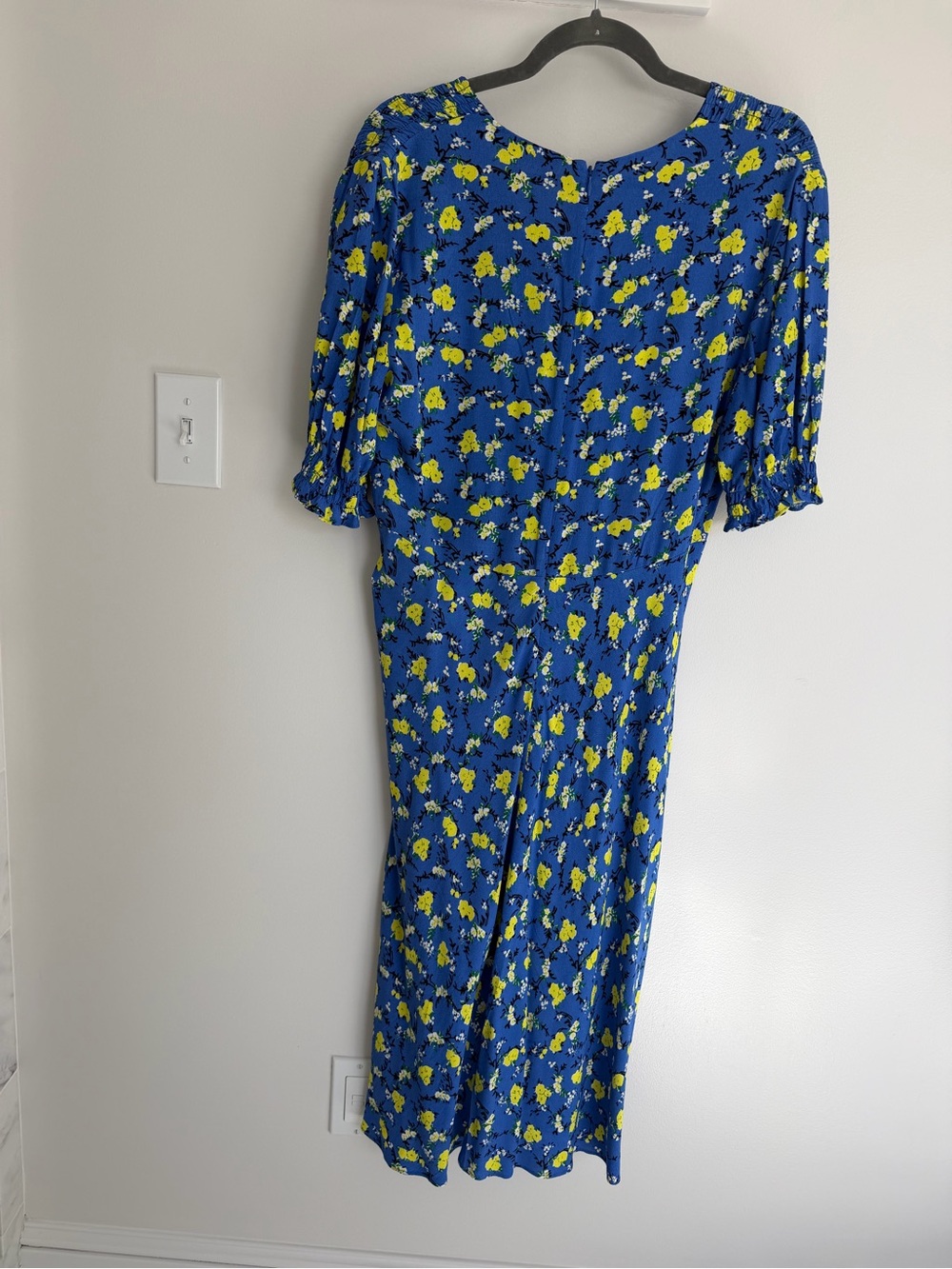 Diane Von Furstenberg Jemma V-Neck Blue and Yellow Floral Midi Dress - Picture 5 of 7